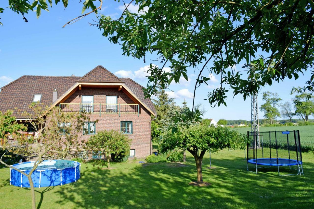 Ferienwohnung Zudar Auf Ruegen Exteriör bild